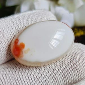Rare Yemeni Sulemani Eye Aqeeq Agate Oval Large Cabochon 35.85 CT. Natural Organic Yemeni White Hakik Gemstone for Fine Jewelry 26X17X9 MM