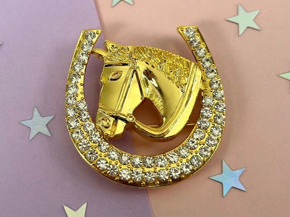 Horseshoe brooch clearance