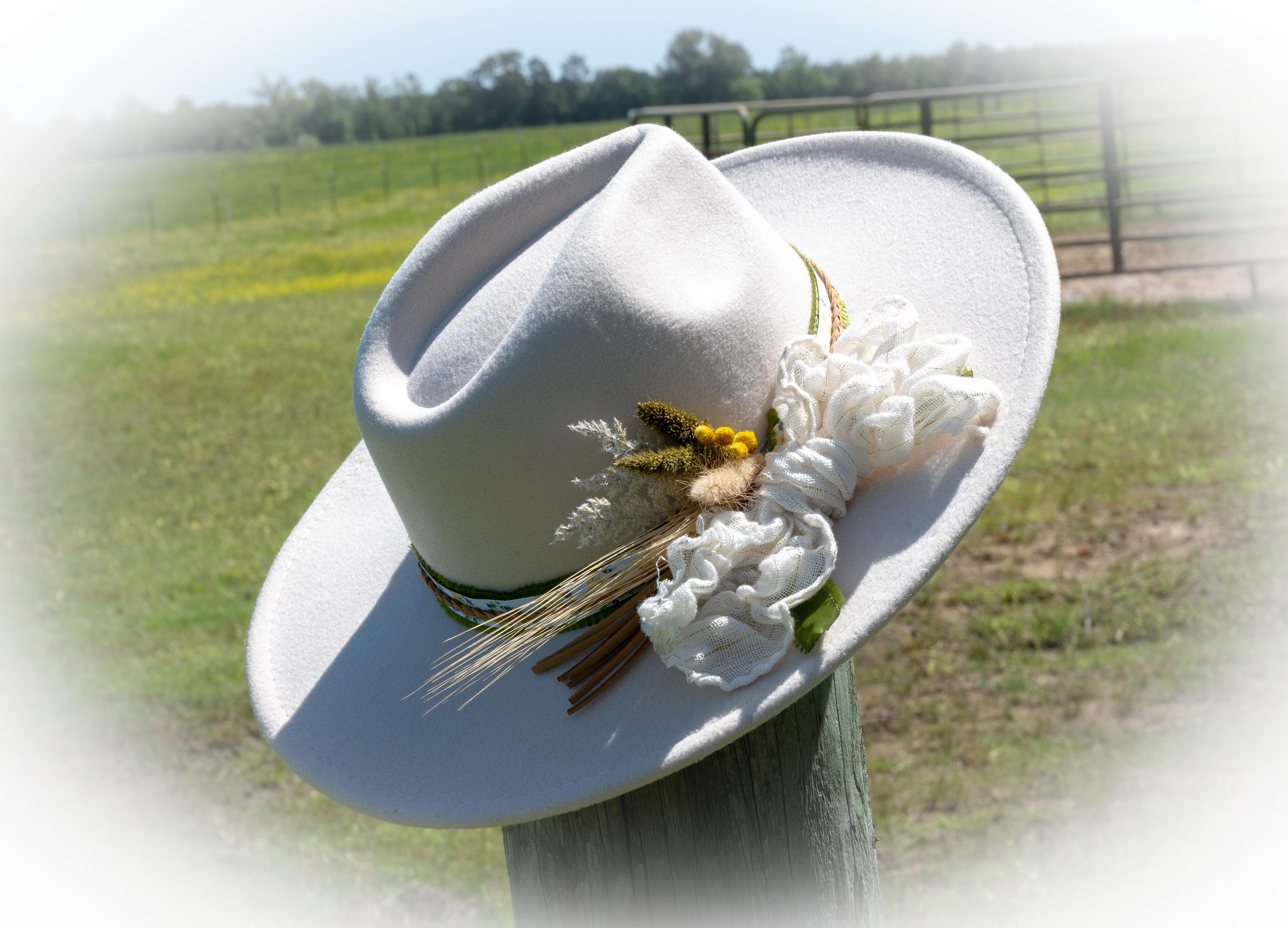Womens Cream Wide-Brim Floral Trim Fedora Hat Spring Flowers Fedora: Cream Wide Brim, Western Hat, Flower  main image 3