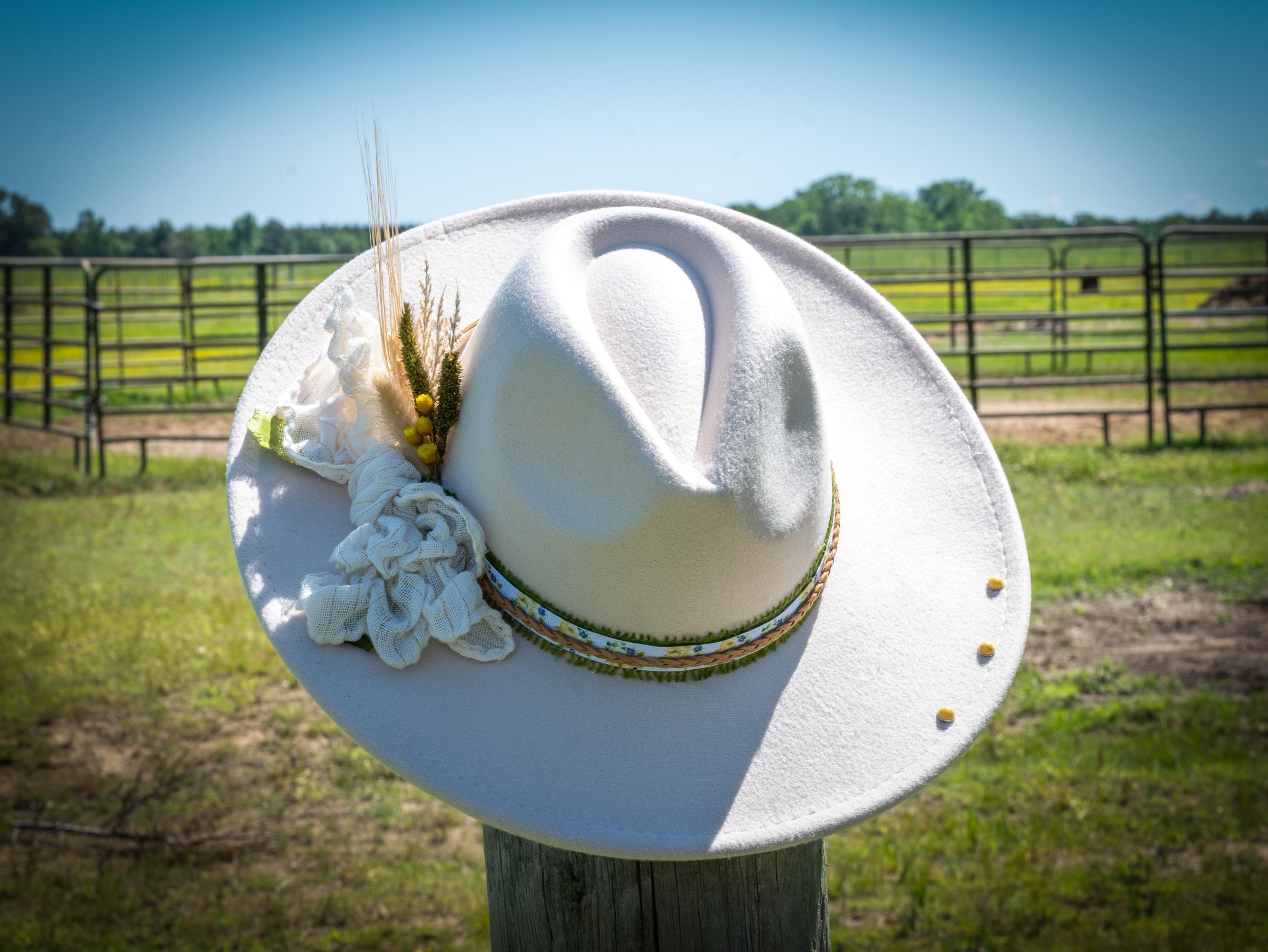 Spring Flowers Fedora: Cream Wide Brim, Western Hat, Flower  display picture 2