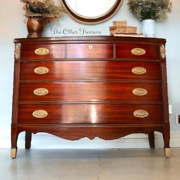 Mahogany Bow front Chest of Drawers | Dresser | Dixie Furniture | Vintage Circa 1940s