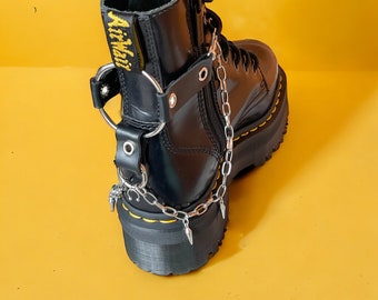 PIERCING BOOTS HARNESS leather - Harnais pour chaussure piercingcuir-Dr. Martens style - Boots charm-Accessoire pour chaussures