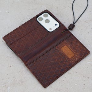 Genuine Handmade Leather Case Luxury Emboss Rectangle net Apple iPhone 17 16