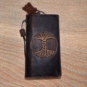 Custodia in vera pelle per Google Pixel 4 5 6 7 8 9 A 8A Pro XL 4G 5G Portafoglio pieghevole a libro Custodia fatta a mano Speciale Paradise Tree Pelle di ArtAmit