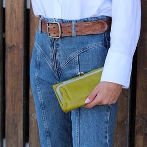Cartera de cuero genuino con ranuras para tarjetas de crédito, hecha a mano, billetera verde, cierre magnético, billetera de lujo para efectivo, cinturón gris tostado a la antigua usanza ArtAmit