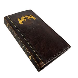 Custodia in vera pelle per Galaxy Z Fold 6 5 4 3 Portafoglio con scomparti per carte Design a libro Vintage Old Fashion Oro Bibbia con stampa cavalli di ArtAmit