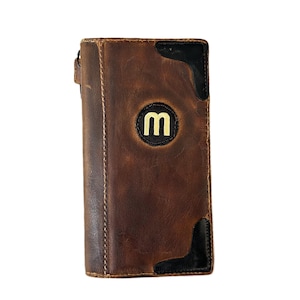 Funda de piel auténtica hecha a mano para iPhone 17, 16, 15, 14, 13, 12, 11 SE, E, XS. Parche de piel premium M. Calcetines de piel negros para iPhone 17 Pro Max.