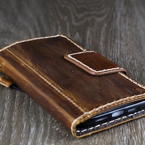 Étui en cuir véritable pour Samsung Galaxy Z Fold 3 4 5 6, fentes pour carte, fait main, style vintage, couture à la main, grand aimant, cire polonaise ArtAmit