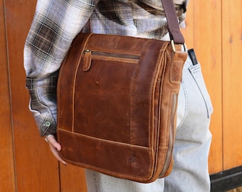 Handmade Full Grain Leather Crossbody Bag – Vintage Unisex Shoulder Bag