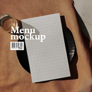 Maqueta de menú de bar elegante de 8,5 x 14: alta calidad, personalizable, perfecta para imprentas, menús de restaurantes y exhibiciones de bares.