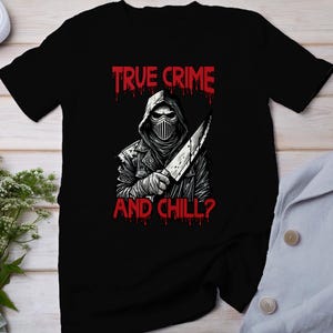 T-shirt Criminal Cases True Crime, Storie horror mistiche per i fan del crimine, Top criminale mascherato misterioso, Camicia investigativa