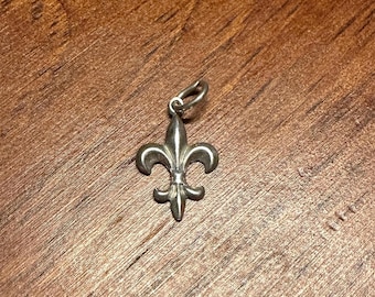 Vintage Sterling Silver Fleur-de-Lis Charm | 925 Silver Pendant | French Symbol Bracelet Charm