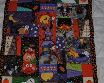 Quilted Halloween Wall Hanging - Etsy