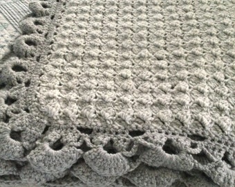 Cluster and Lace Blanket (Throw )