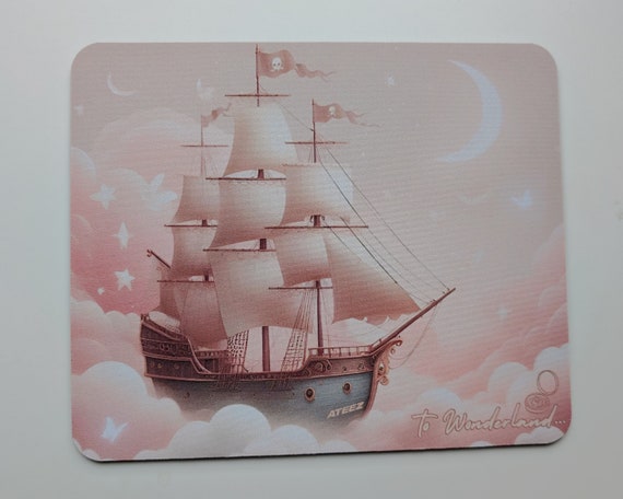 Kpop Ateez Cute Mousepad / Mauspad / Mausunterlage  "Wonderland" / Pirates / Piratenschiff