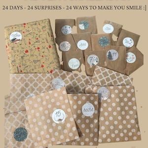 May include: An Advent calendar with the text "KPOP ADVENTSKALENDAR" and the phrase "24 DAYS - 24 SURPRISES - 24 WAYS TO MAKE YOU SMILE :]". The calendar includes numbered paper bags and a wrapped gift, all in shades of brown and white.