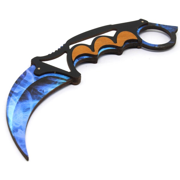 CS/CSGO Fan Essential: Wooden Karambit Knife with 5 Skin Options - Perfect for Players Who Love Collecting Game-Inspired Knives