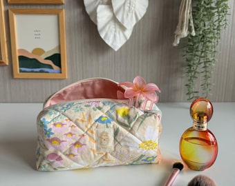 Floral Quilted Makeup Bag,Aesthetic Makeup Bag,Travel Bag,Toiletry Bag Women,Make Up Pouch,Cosmetic Bag,Christmas Gift for Her