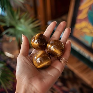 Golden Tiger Eye Sphere 37mm (1.45 in) • Natural Crystal Ball • Protection Stone • Meditation Decor Gift Energy • Tiger Eye Crystal Ball