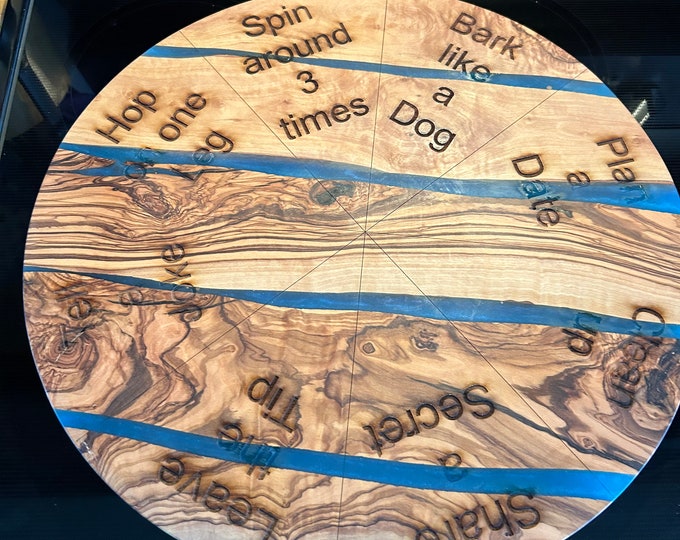 Olive wood Party pizza rotisserie. Laser engraved board.