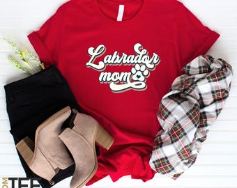 Retro Dog Mama T-Shirt: Labrador Mom Gift