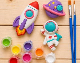 Astronaut Paint Kit for Kids, Space Plaster Painting Set, DIY Astronaut Craft Kit, Creative Kids Art Activity, Birthday Party Favor