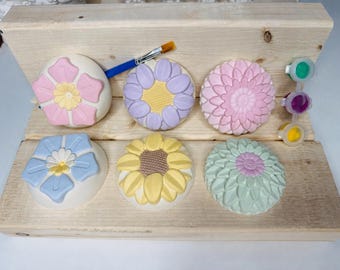Flower Paint Kit for Kids, Floral Plaster Painting Set, DIY Flower Craft Kit, Creative Art Activity, Birthday Party Favor