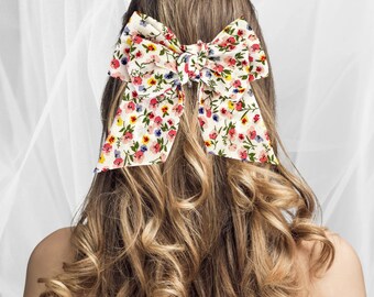Floral Hair Bow: Women's 3-Inch Alligator Clip