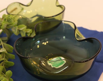 Vintage Anchor Hocking AVOCADO Green Glass DIP Ruffled Bowl Set Of Two
