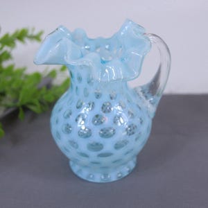 ビンテージ　フェントン　ガラス　ブルーオパールセント　コインドット　花瓶 Vintage Fenton Blue Opalescent Coin Dot Barber Bottle - Etsy