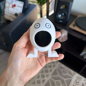 Feed Eier Ei ich denke, Sie sollten mit Tim Robinson Eggman Spiel verlassen Sammelfigur Schreibtisch Dekor ITYSL Geschenk