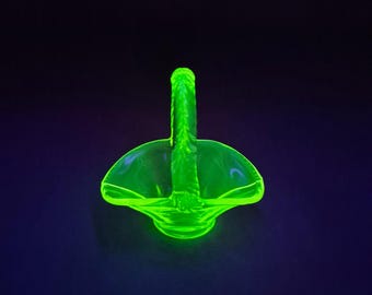 Vaseline Uranium Glass Yellow Canary Topaz Vintage Tiffin Basket - Glows Green!