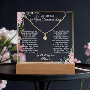 Schwester College Abschluss benutzerdefinierte Halskette Acryl Plakette von Bruder stolz Schwester grad Andenken Schmuck Sentimental Klasse von 2025 vorhanden