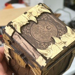 Custom Monster Card Deck Box MTG Deck box Commander Deck Box Deck box for LCG Tarot Deck Box Card Storage Box One Piece Deck Box Cthulu