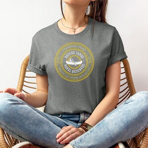Shirts, die hart gehen Douche Canoe Kommandierender Offizier Lustiges Meme Shirt, lustiges Gen Z Shirt, meistverkaufte T-Shirts Bild 6