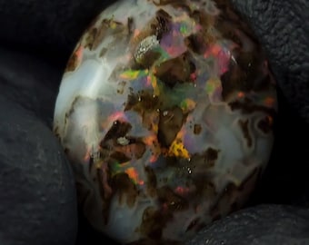 Opal from Indonesia 14cts