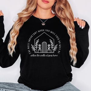 Mom Long Sleeve Shirt Gift for Home schooling Mama or Homemaker, Gift for Homeschooler, Crewneck for Homeschool Educator, Stay at Home Mom