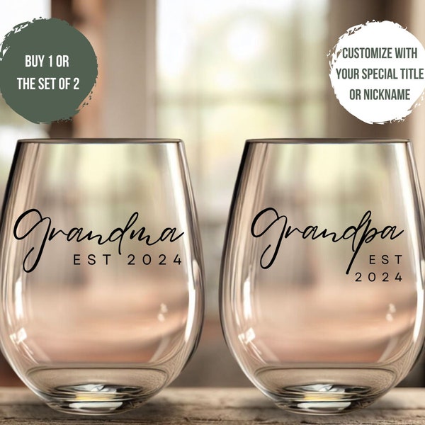 Personalized Grandma and Grandpa Wine Glass Set, Matching Grandparent Gift, Custom Pregnancy Announcement for New Grandparents, Grandma Gift