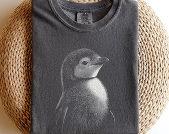 Penguin Comfort Colors Shirt, Penguin Lover Vintage Graphic T Shirt, Unisex Retro Nature Lovers T-Shirt, Spirit Animal Tee Gift