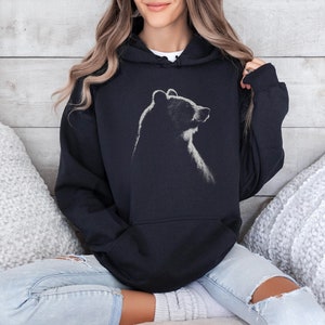 Bear Hoodie, Vintage Bear Sweatshirt, Trendy Bear Hoodie, Animal Lover Sweatshirt, Bear Gifts, Gift for Wildlife Lover, For Nature Lover bild 3