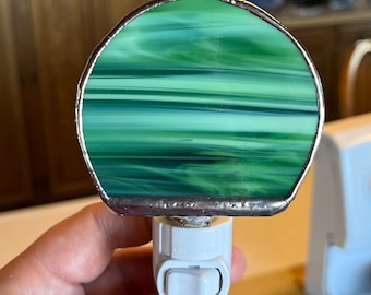 Wispy Green Circle Stained Glass Nightlight