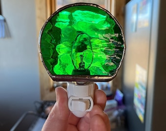 Hammered Green Circle Stained Glass Nightlight