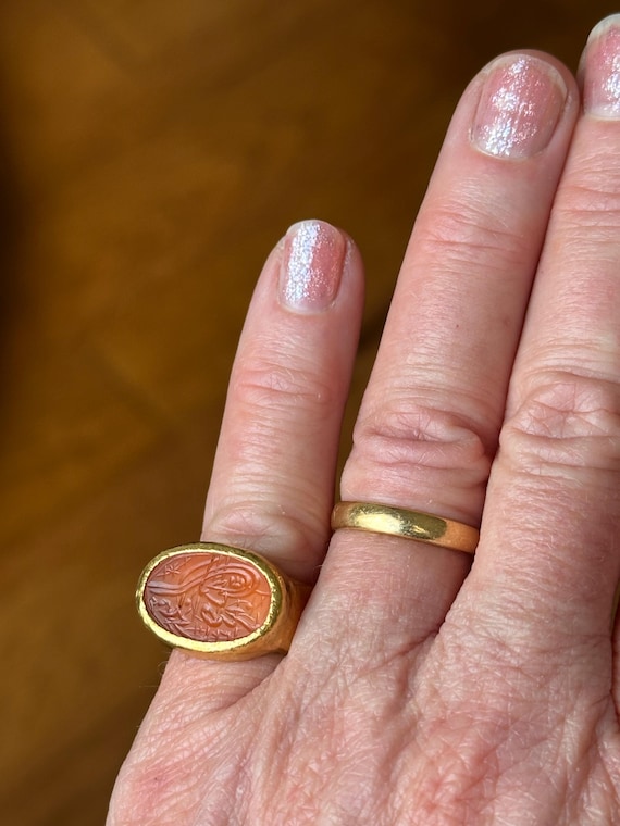 Authentic Gurhan ring, 24K solid gold, carved Isl… - image 7