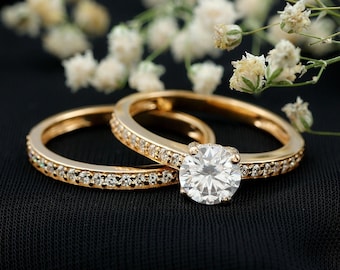 Round Solitaire Engagement Ring with Wedding Band, Lab Grown Diamond Bridal Set, Matching Diamond Band, Unique Pave Wedding Set for Women