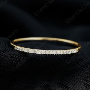 Alianza de boda de media eternidad con diamantes de laboratorio, anillos de eternidad de oro de 14 quilates para mujer, alianza de boda de 1,2 mm, micropavé de laboratorio.
