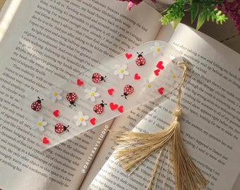 Ladybug acrylic bookmark, aesthetic plastic bookmark, gifts for book lover, ladybug bookmark, spring bookmark, book lover gift, bookish gift