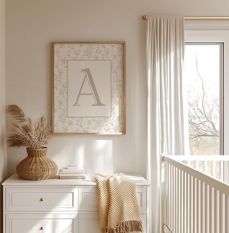 Beige Letter Print, Floral Nursery Initial Print, New Baby Gift, Vintage Nursery Wall Art immagine 2