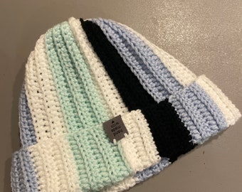 Bonnet au crochet fait main en coton bébé