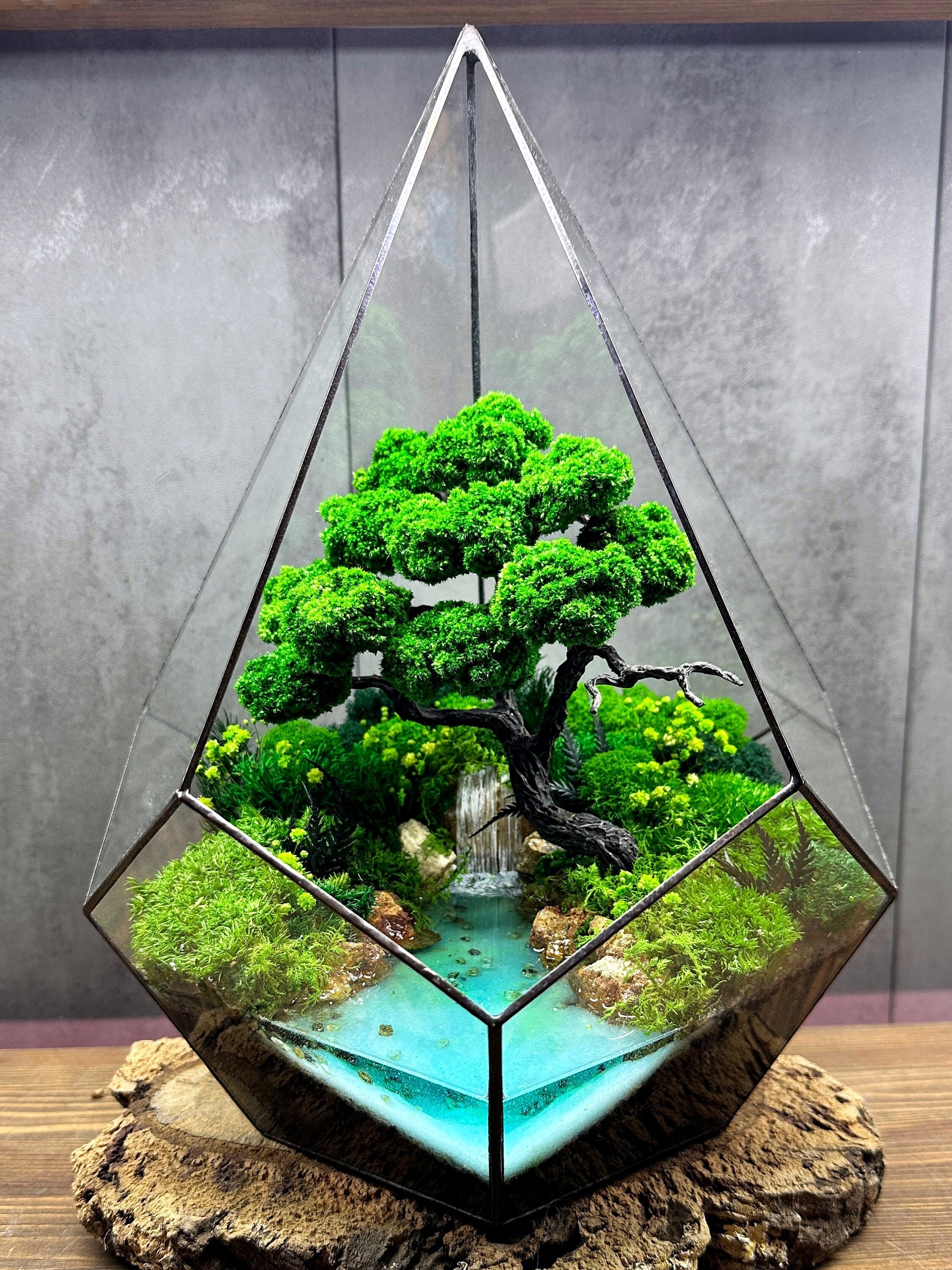 フラワー・ガーデニング Plants of Gods Terrarium Sculpture Our Family Is A Garden Of Love Illuminated Terrarium Table