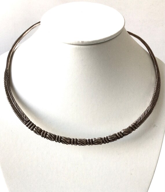 Collier Ancien En Argent Massif - Neuf Sans Emballage